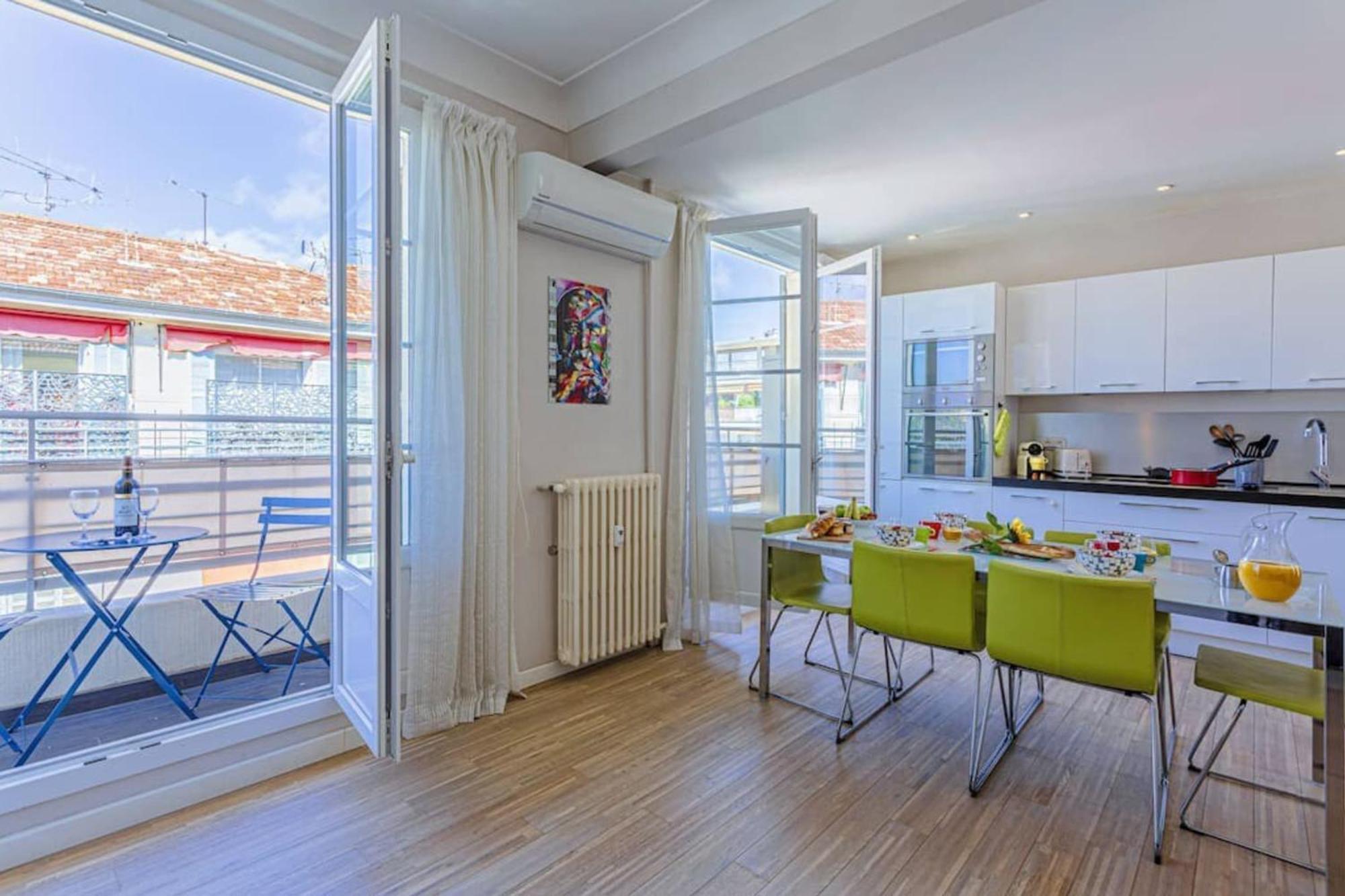 Berlioz 1 - City Center 2 Rooms - Last Floor Ница Екстериор снимка